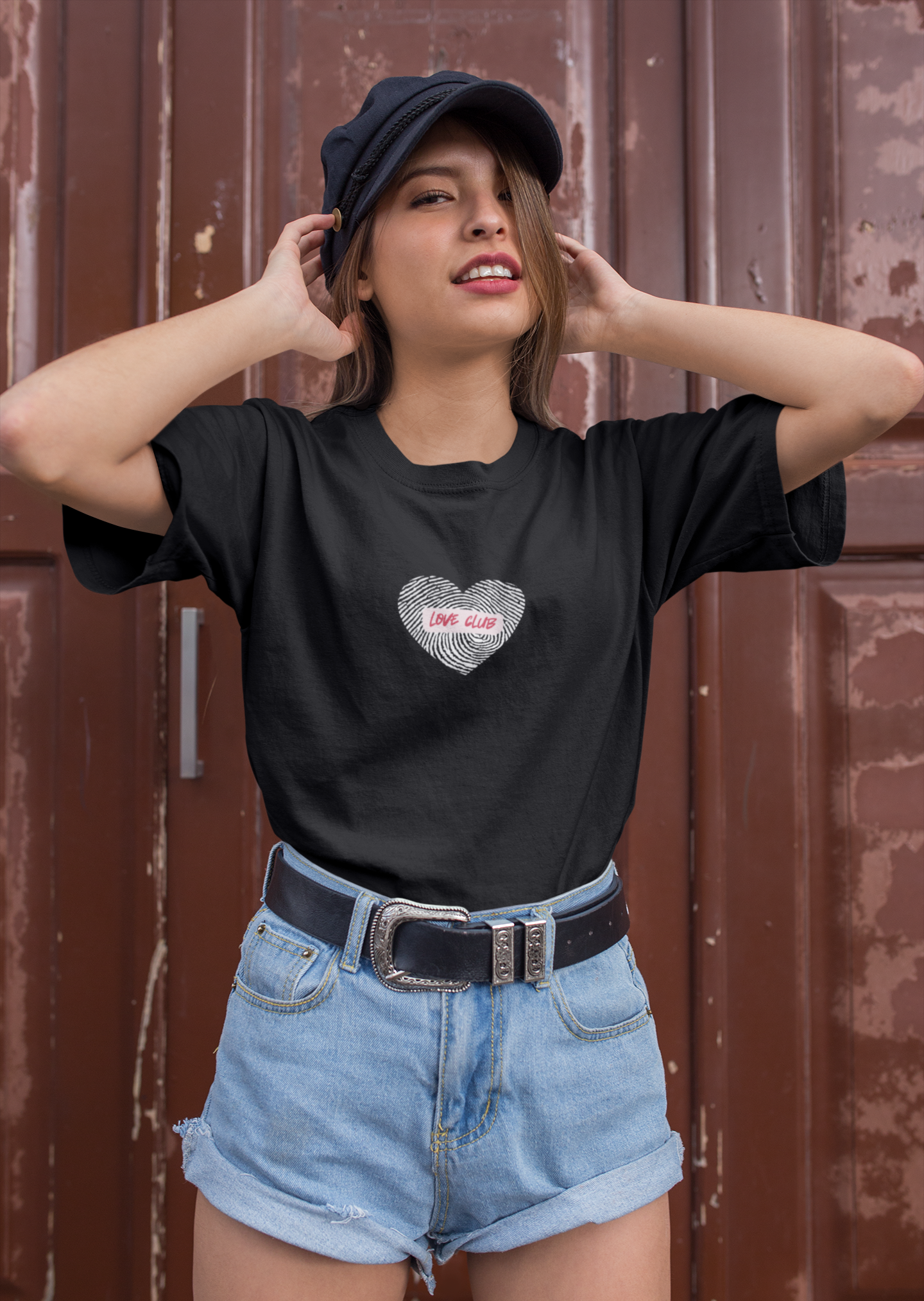 Luviquea - Love Club - T-Shirt