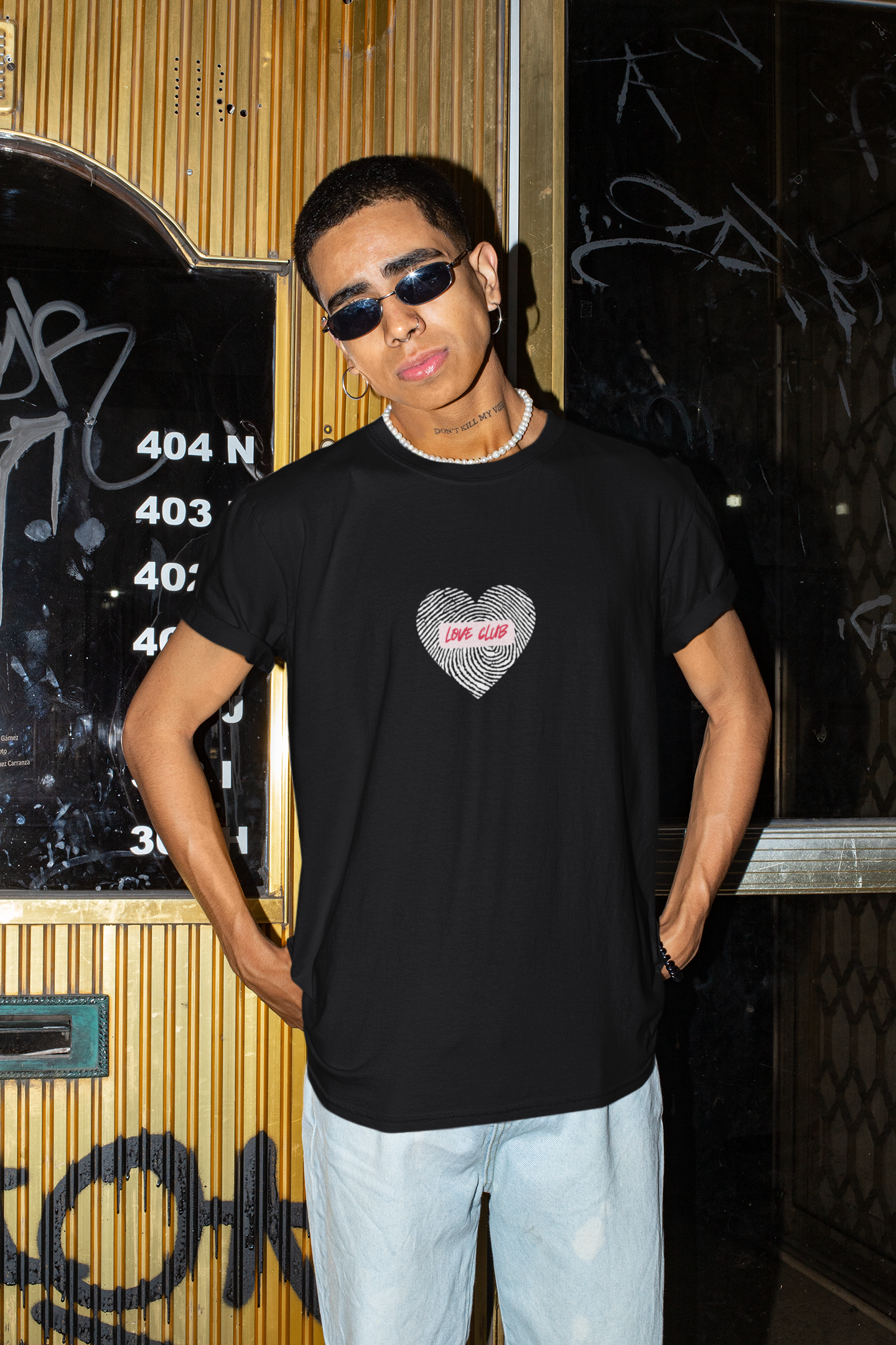 Luviquea - Love Club - T-Shirt