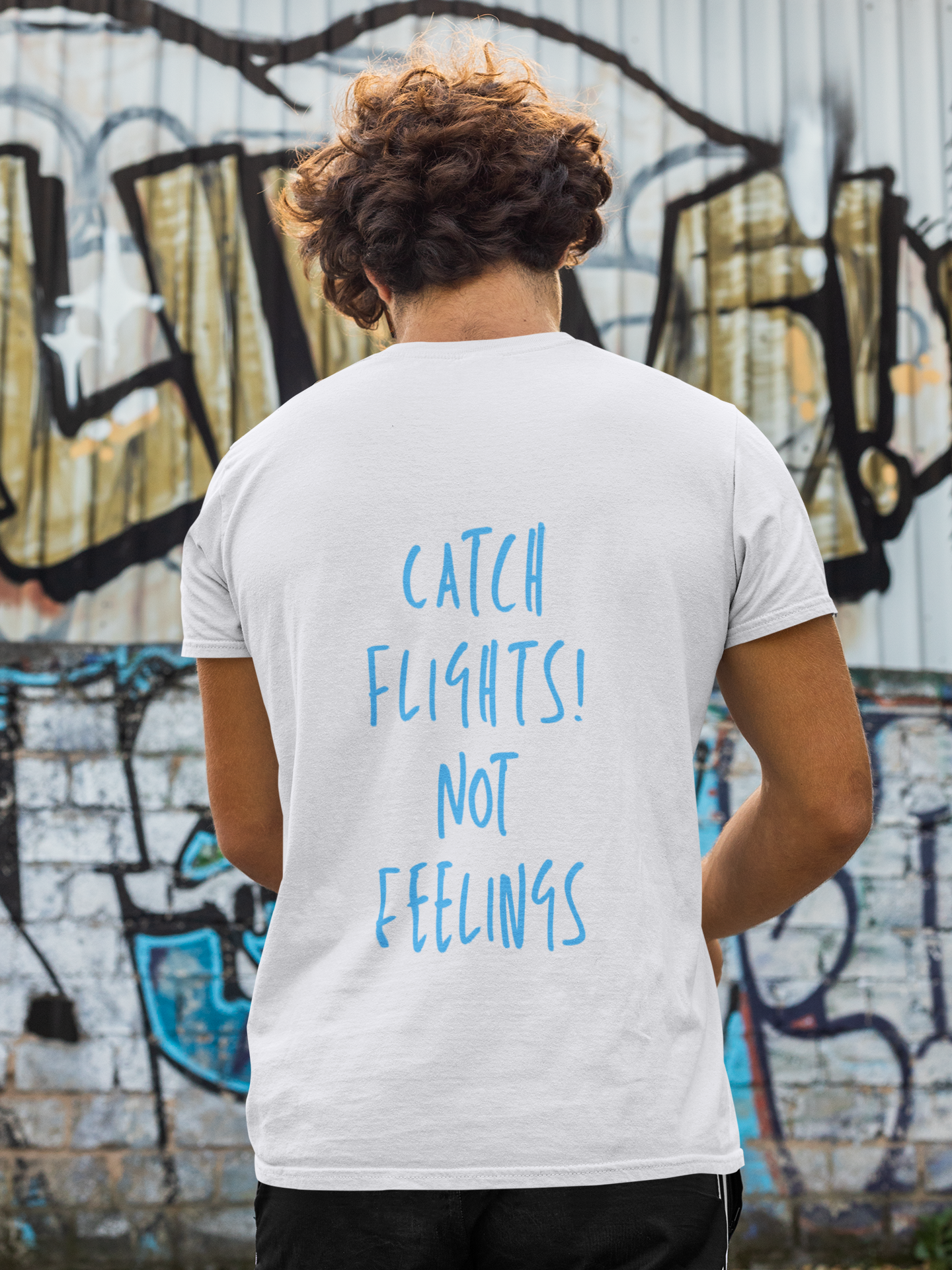 Luviquea - Catch Flights Not Feelings - T-shirt